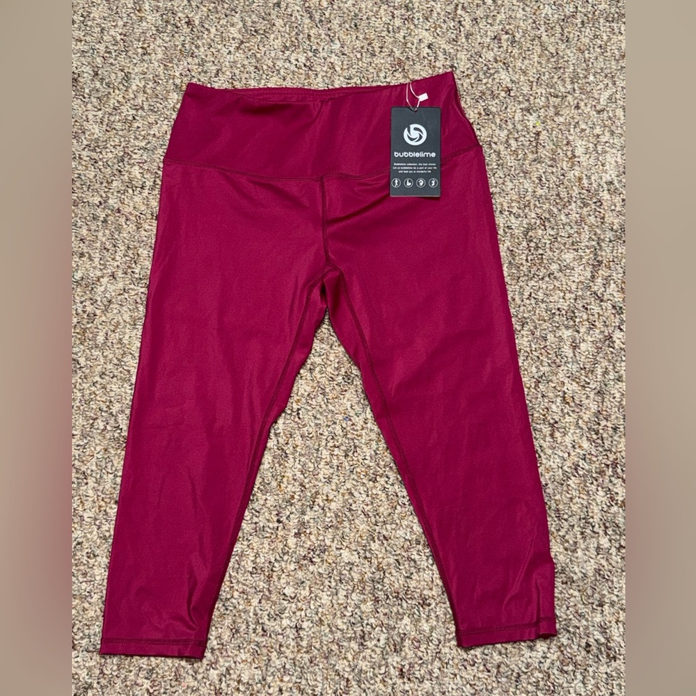 NWT Bubblelime leggings pinkish‎ red size large calf length work out running